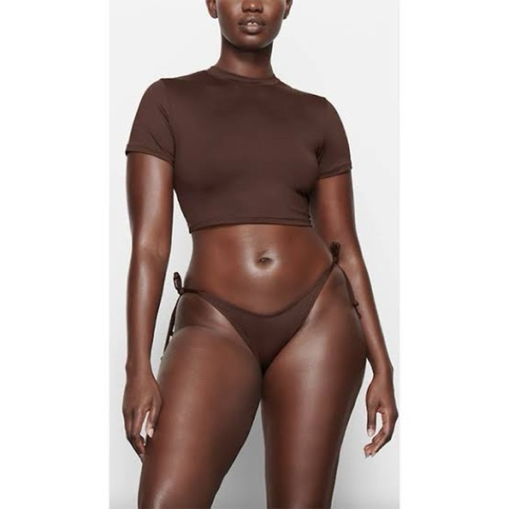 Skims Brown Cropped T-shirt Coverup
